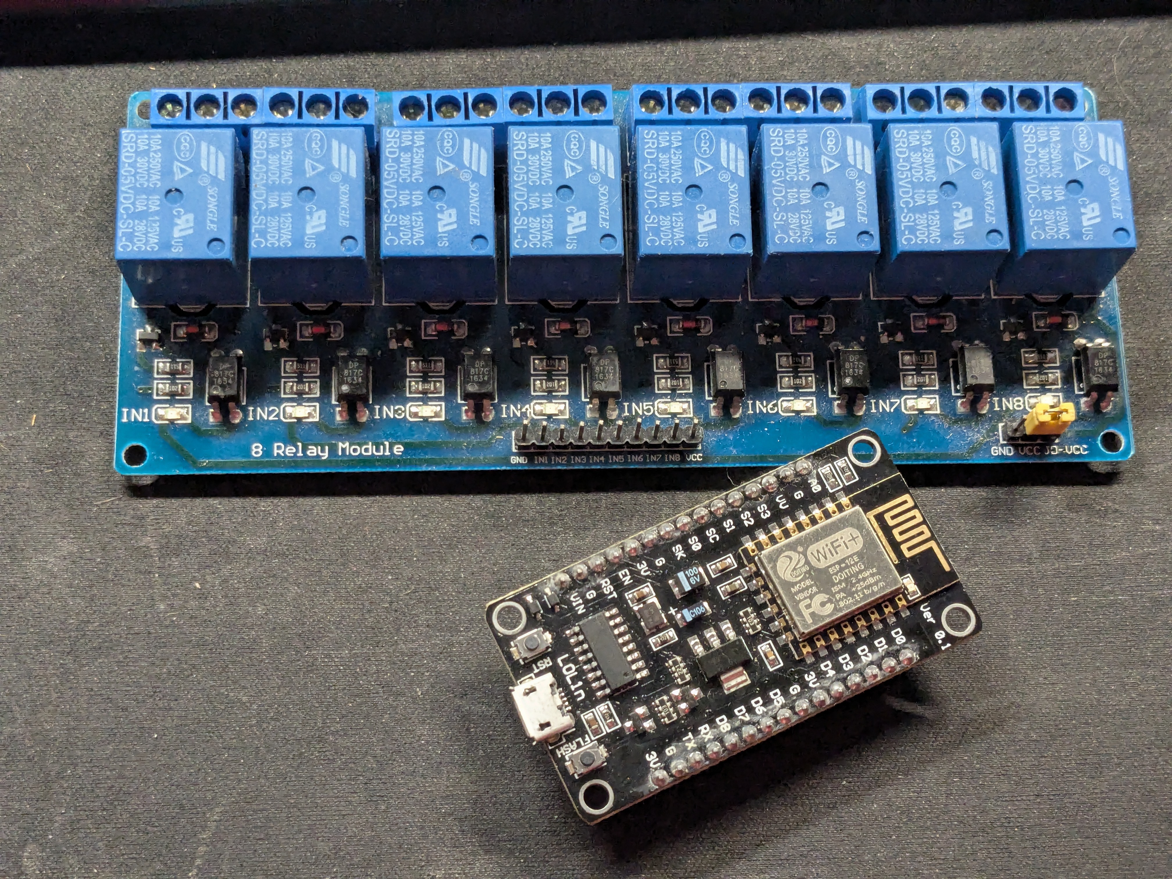 Un ESP-12E pour piloter 8 relais