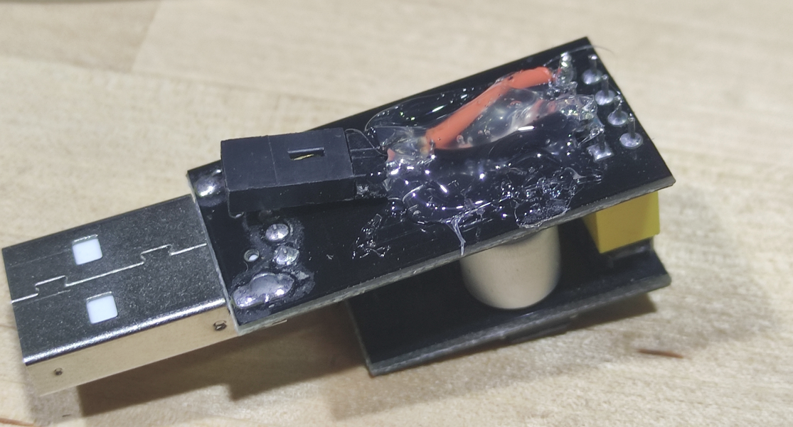 Adaptateur USB vers ESP-01 modifié et collé